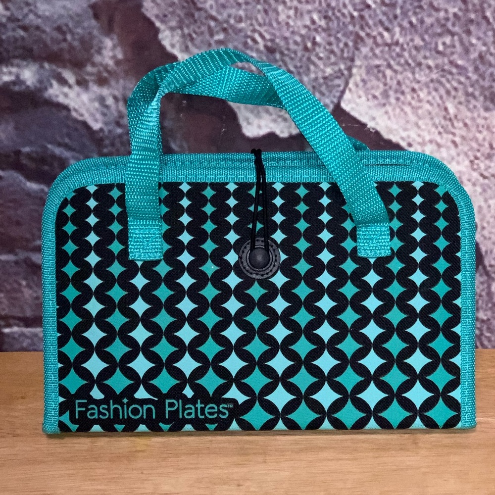 Kahootz Fashion Plates With Case 2014
